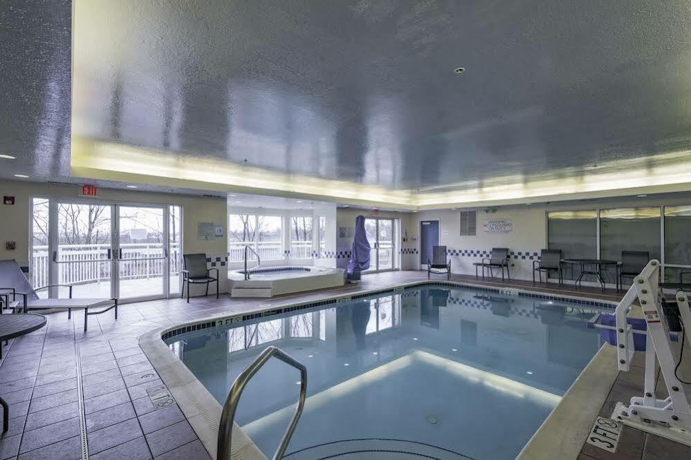 Fairfield Inn & Suites By Marriott Cleveland Streetsboro Exterior photo